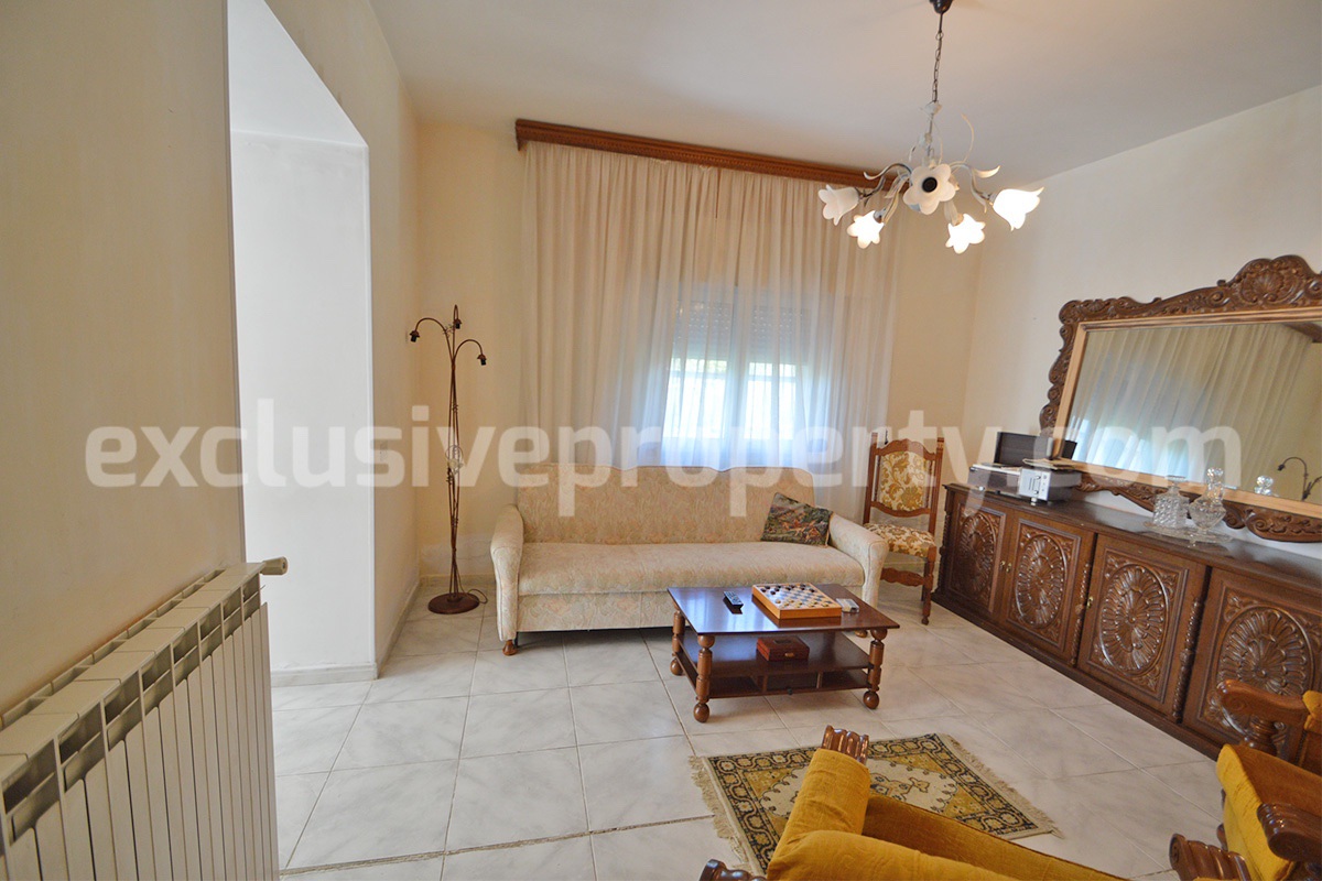 Countryside House with Olive Trees and Terrace for Sale in Guardialfiera - Molise