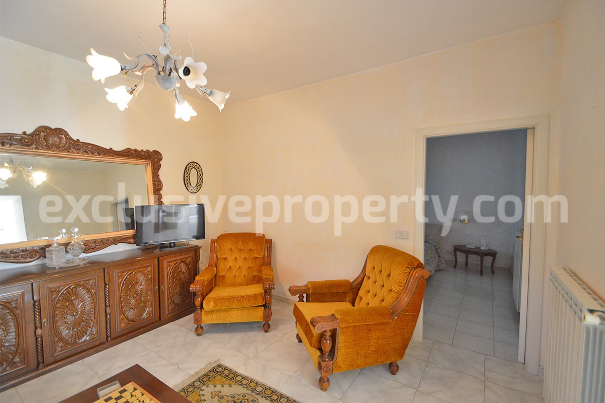 Countryside House with Olive Trees and Terrace for Sale in Guardialfiera - Molise