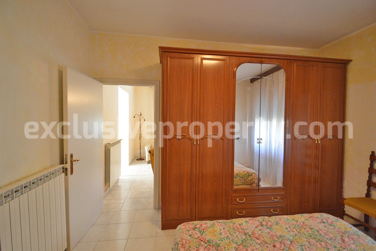 Countryside House with Olive Trees and Terrace for Sale in Guardialfiera - Molise