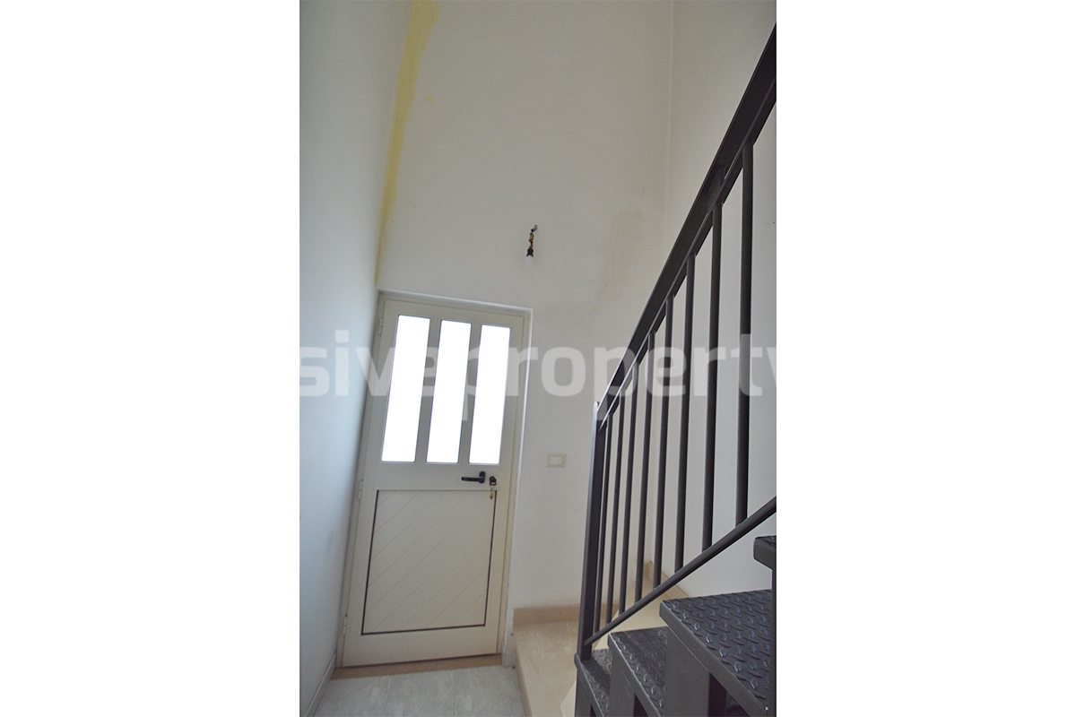 Countryside House with Olive Trees and Terrace for Sale in Guardialfiera - Molise