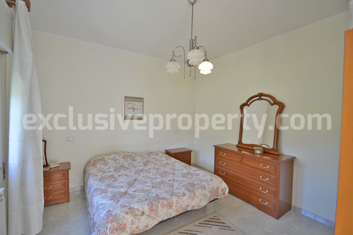 Countryside House with Olive Trees and Terrace for Sale in Guardialfiera - Molise