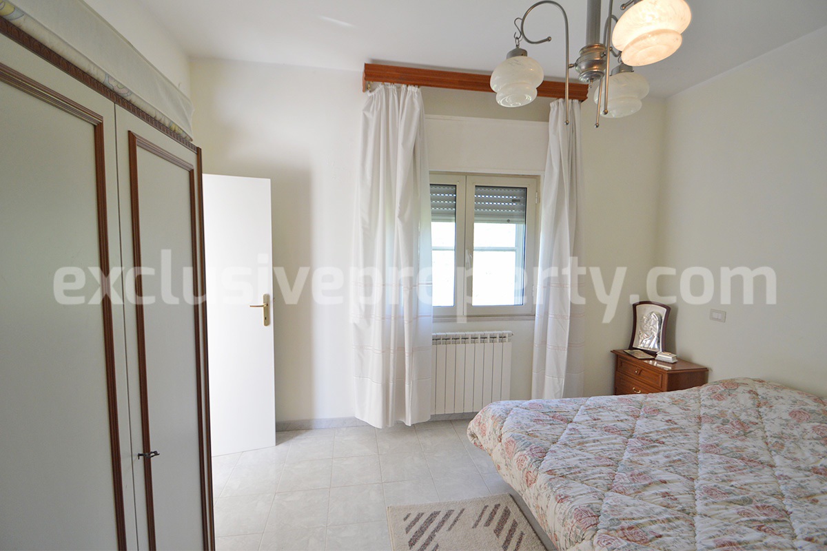 Countryside House with Olive Trees and Terrace for Sale in Guardialfiera - Molise