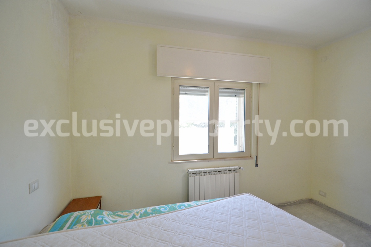 Countryside House with Olive Trees and Terrace for Sale in Guardialfiera - Molise