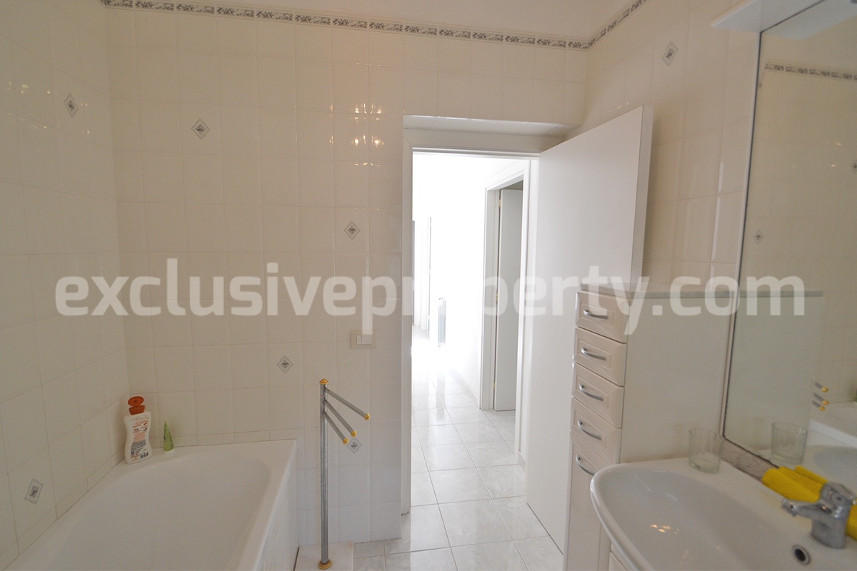 Countryside House with Olive Trees and Terrace for Sale in Guardialfiera - Molise
