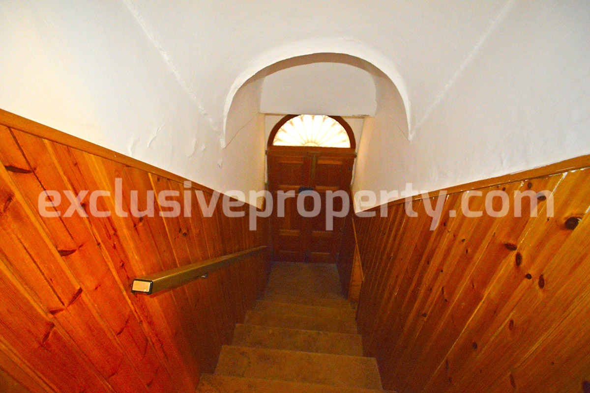Town house renovated in rustic style for sale in Molise -  15 km from the beaches 10