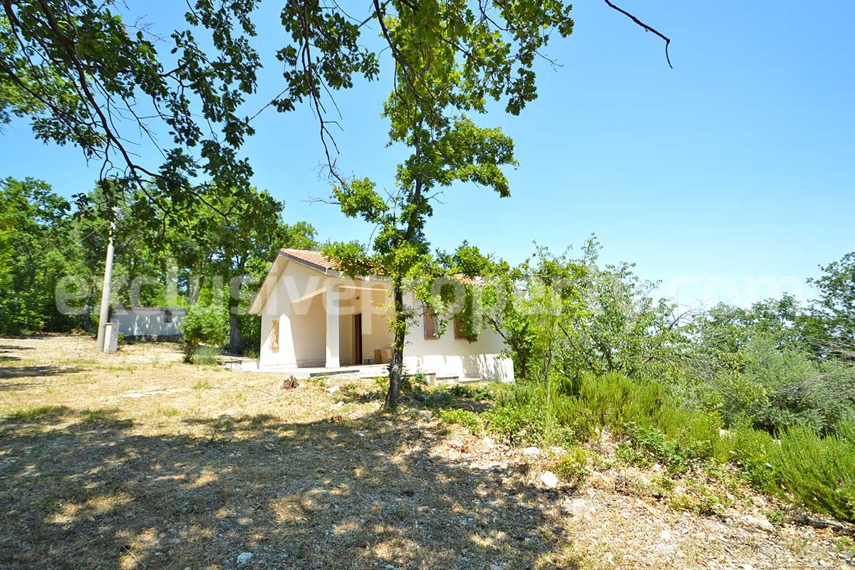Small Countryside House with Land for Sale in Guardialfiera - Molise