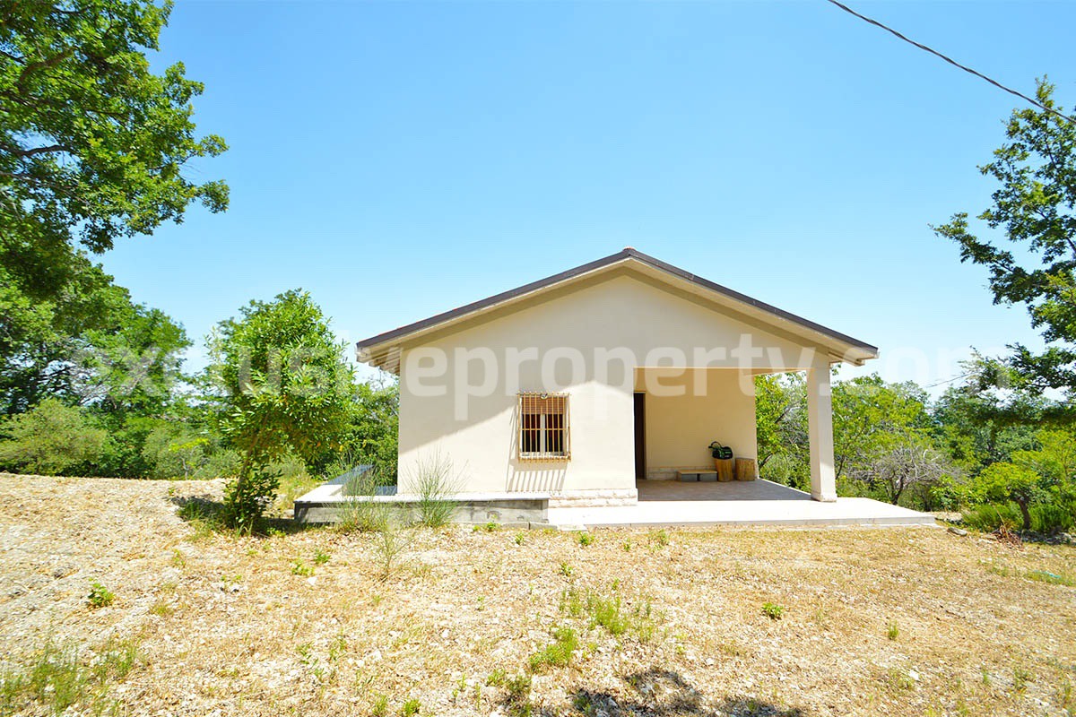 Small Countryside House with Land for Sale in Guardialfiera - Molise