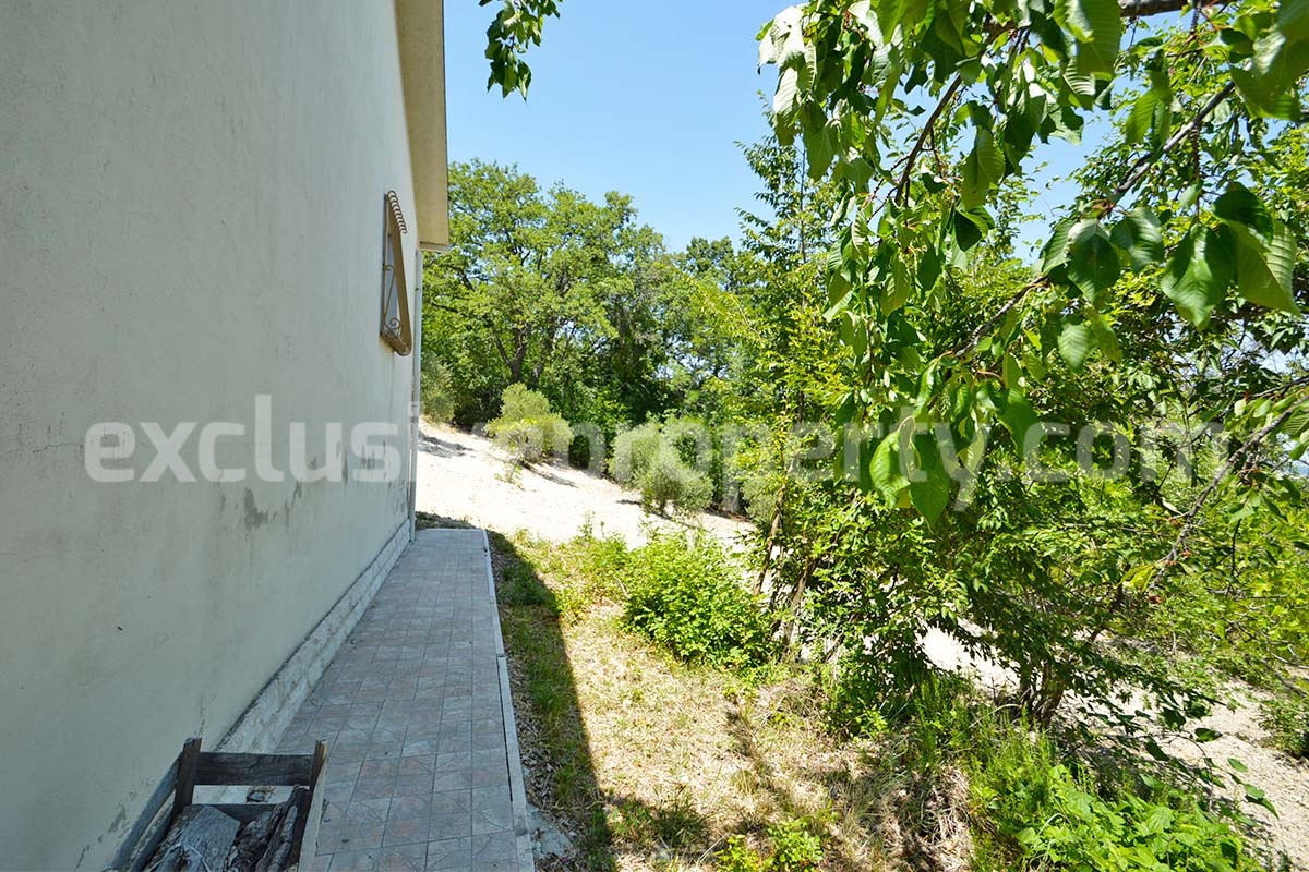 Small Countryside House with Land for Sale in Guardialfiera - Molise