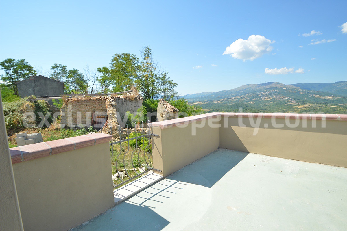 Stone Country Villa with Pool Fenced - Land and Majella Mountain Views for Sale in Abruzzo - Italy
