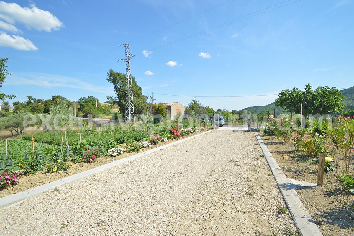 Stone Country Villa with Pool Fenced - Land and Majella Mountain Views for Sale in Abruzzo - Italy