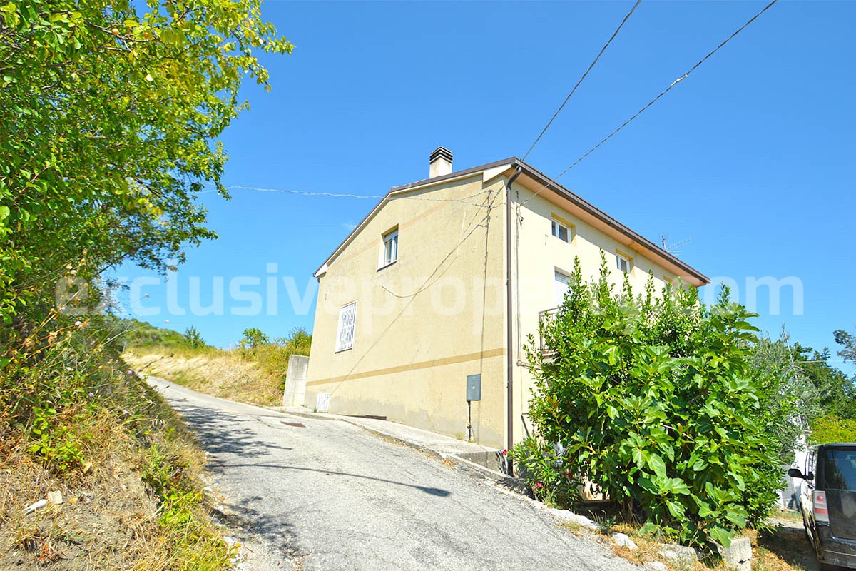 Spacious Habitable Semi-Detached House with Balcony and Hill Views for Sale in Abruzzo - Italy