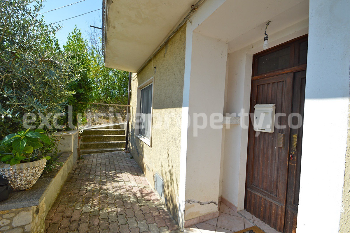 Spacious Habitable Semi-Detached House with Balcony and Hill Views for Sale in Abruzzo - Italy