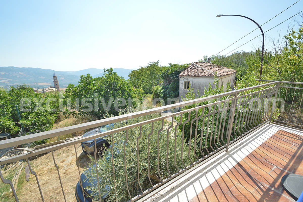 Spacious Habitable Semi-Detached House with Balcony and Hill Views for Sale in Abruzzo - Italy