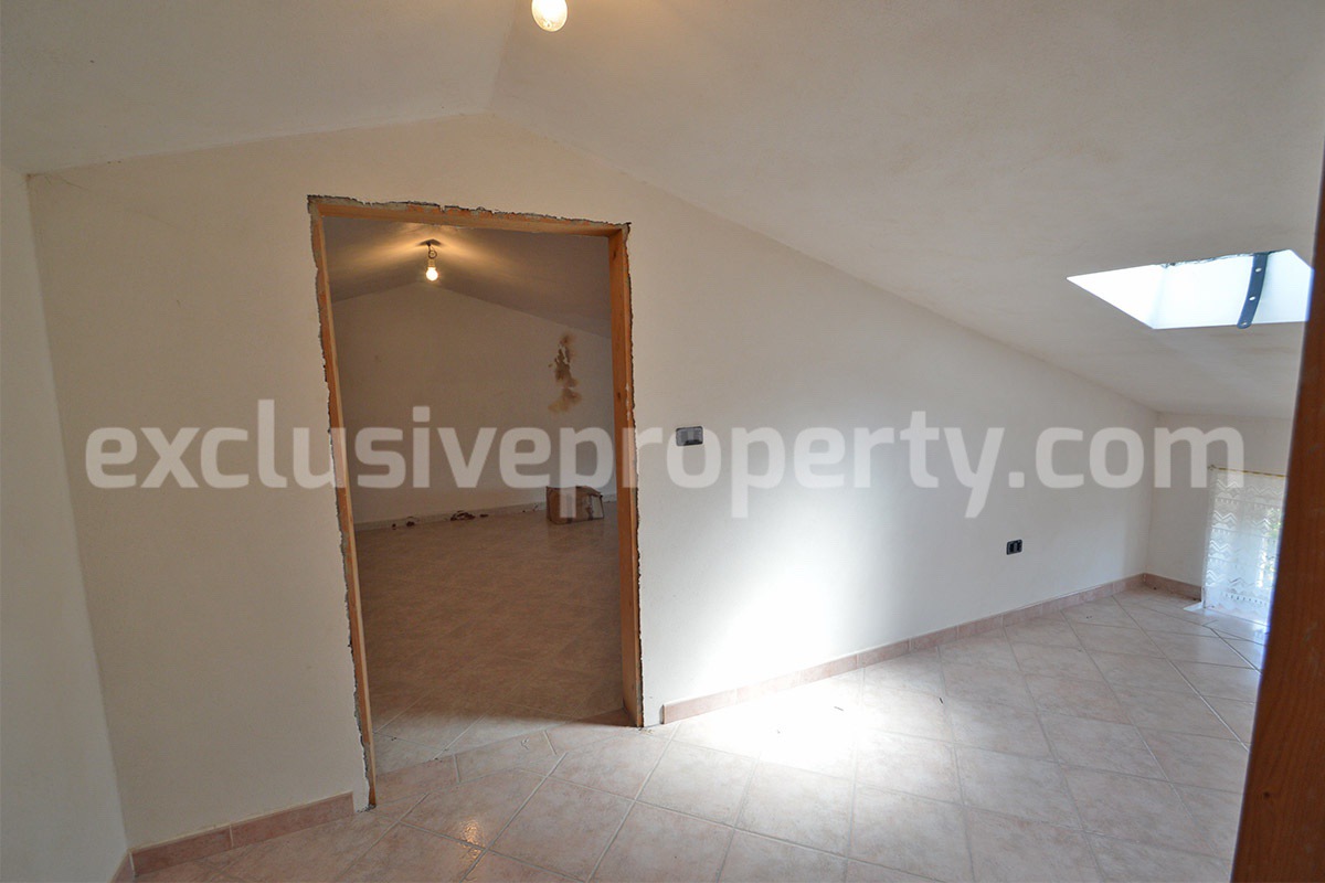 Spacious Habitable Semi-Detached House with Balcony and Hill Views for Sale in Abruzzo - Italy