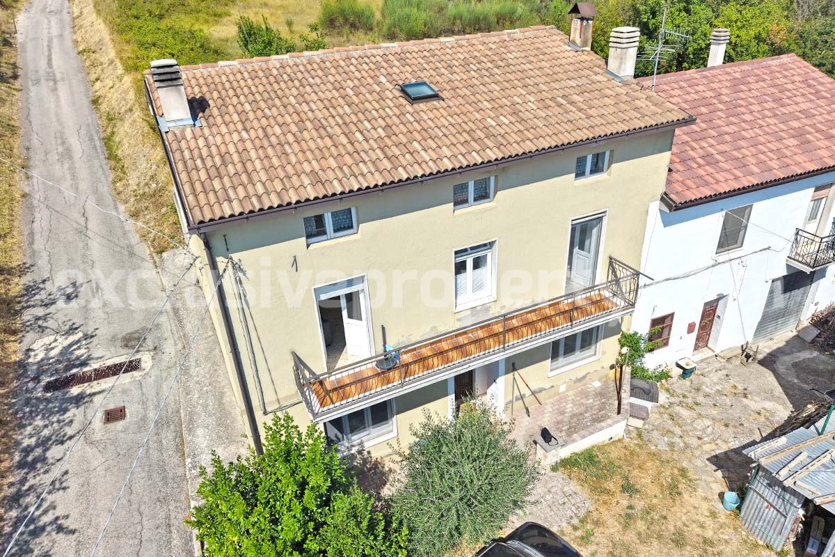 Spacious Habitable Semi-Detached House with Balcony and Hill Views for Sale in Abruzzo - Italy