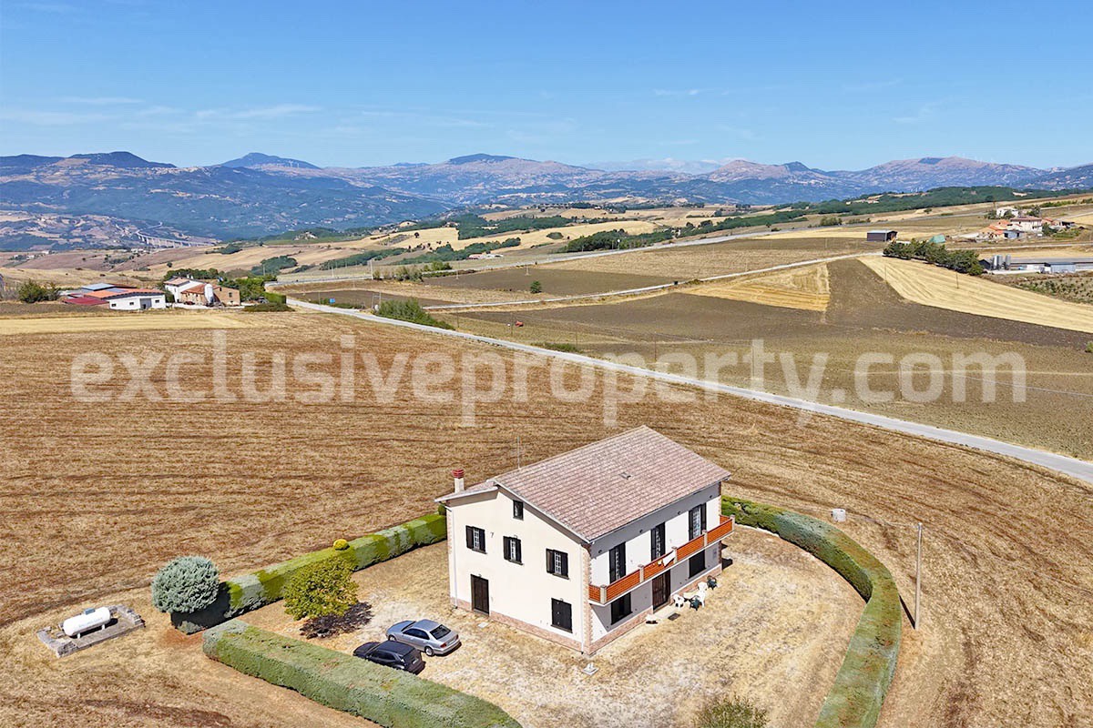 Habitable Country House with Nearly 2 Hectares of Flat Land - Garage and Attic for Sale in Molise - Italy