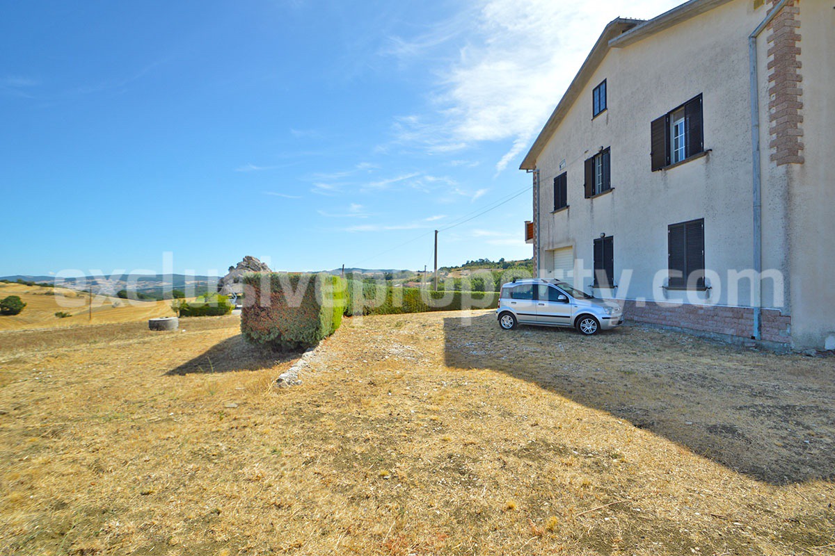 Habitable Country House with Nearly 2 Hectares of Flat Land - Garage and Attic for Sale in Molise - Italy