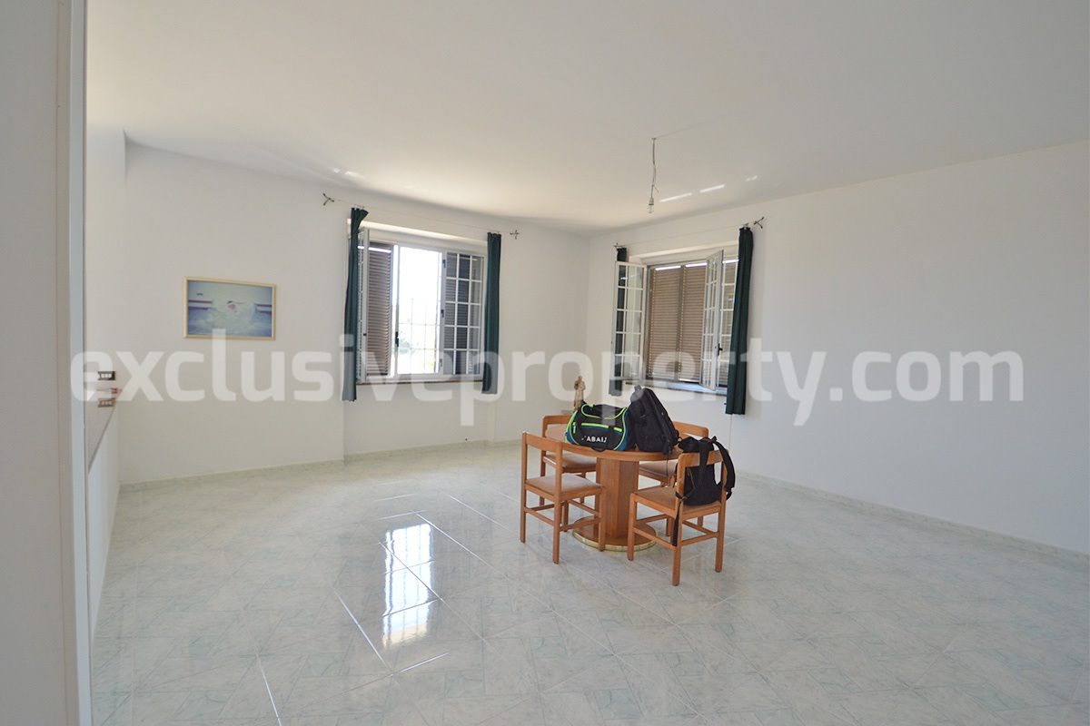 Habitable Country House with Nearly 2 Hectares of Flat Land - Garage and Attic for Sale in Molise - Italy