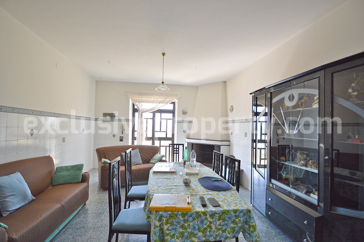 Habitable Country House with Nearly 2 Hectares of Flat Land - Garage and Attic for Sale in Molise - Italy