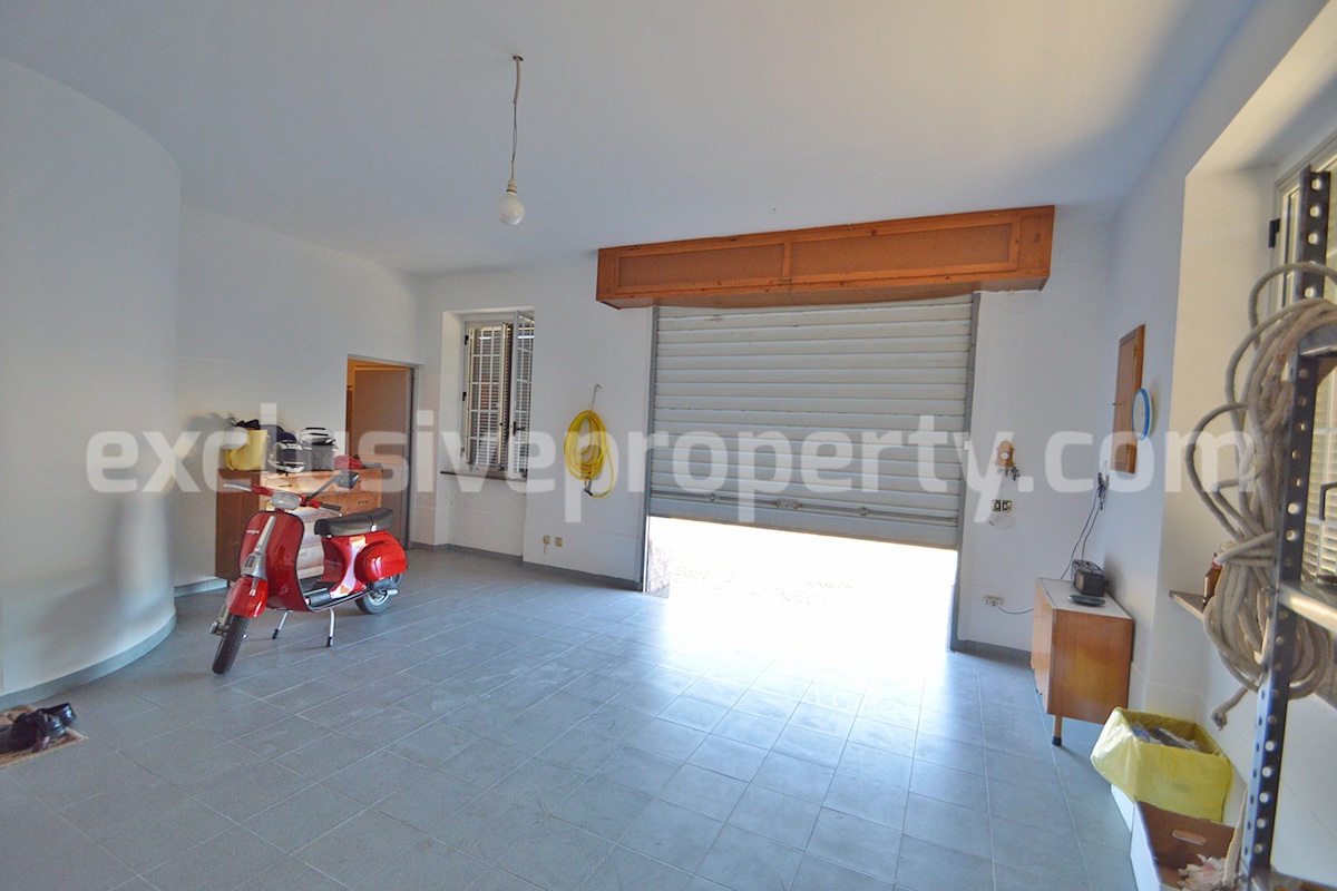 Habitable Country House with Nearly 2 Hectares of Flat Land - Garage and Attic for Sale in Molise - Italy