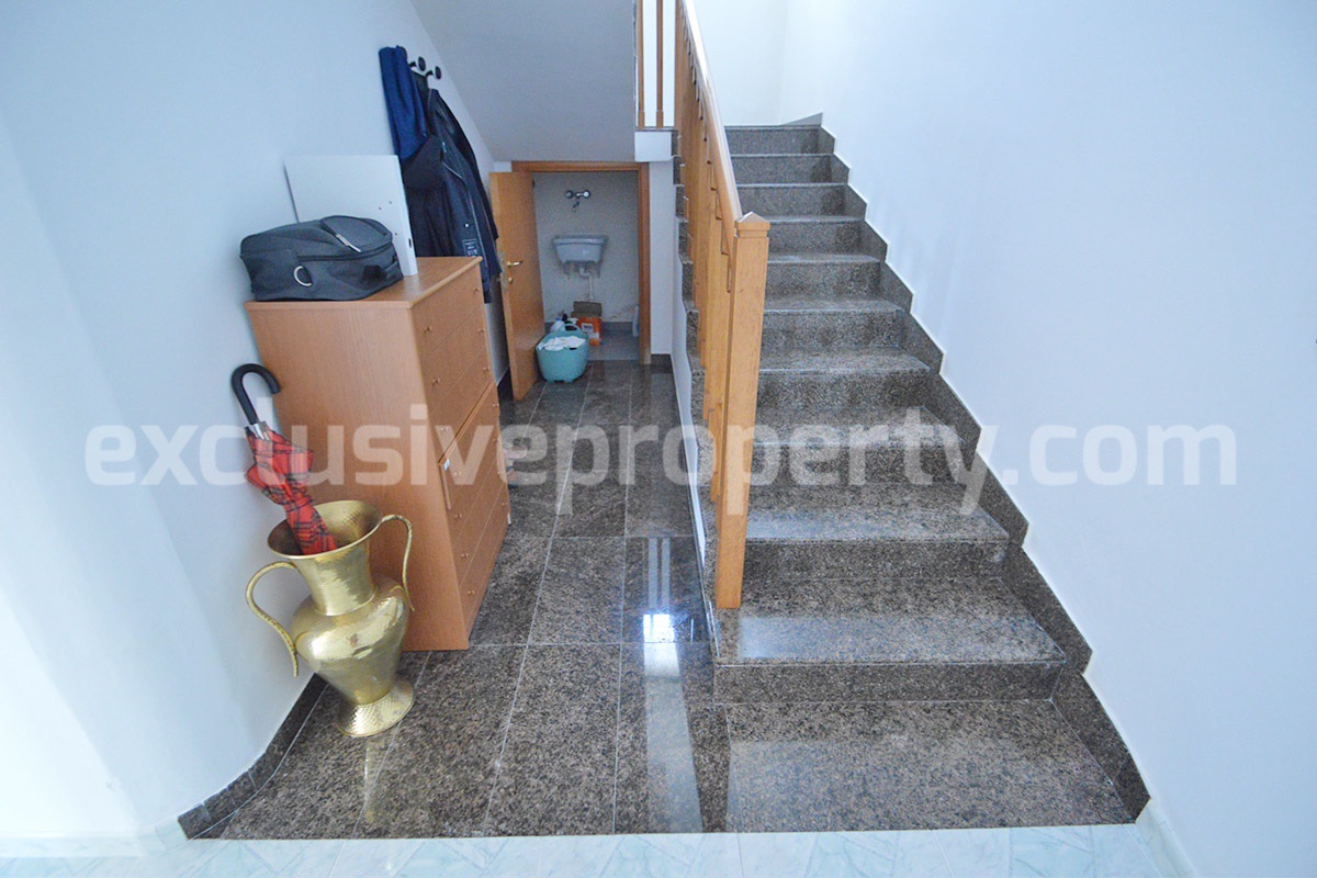 Habitable Country House with Nearly 2 Hectares of Flat Land - Garage and Attic for Sale in Molise - Italy