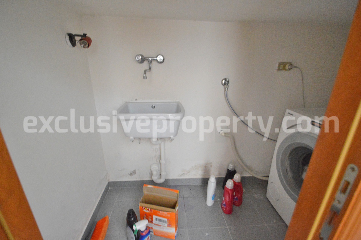 Habitable Country House with Nearly 2 Hectares of Flat Land - Garage and Attic for Sale in Molise - Italy
