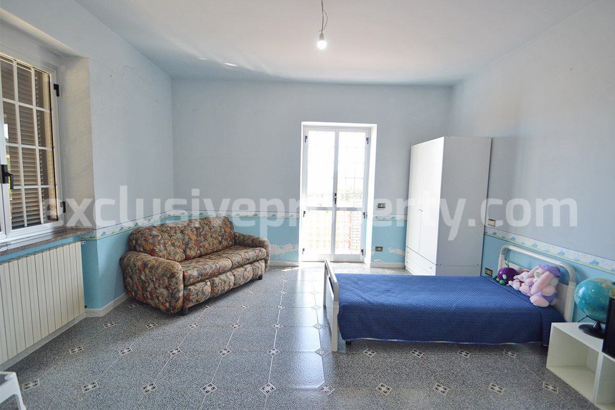 Habitable Country House with Nearly 2 Hectares of Flat Land - Garage and Attic for Sale in Molise - Italy