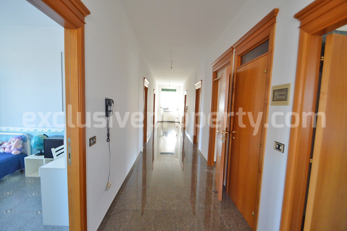 Habitable Country House with Nearly 2 Hectares of Flat Land - Garage and Attic for Sale in Molise - Italy