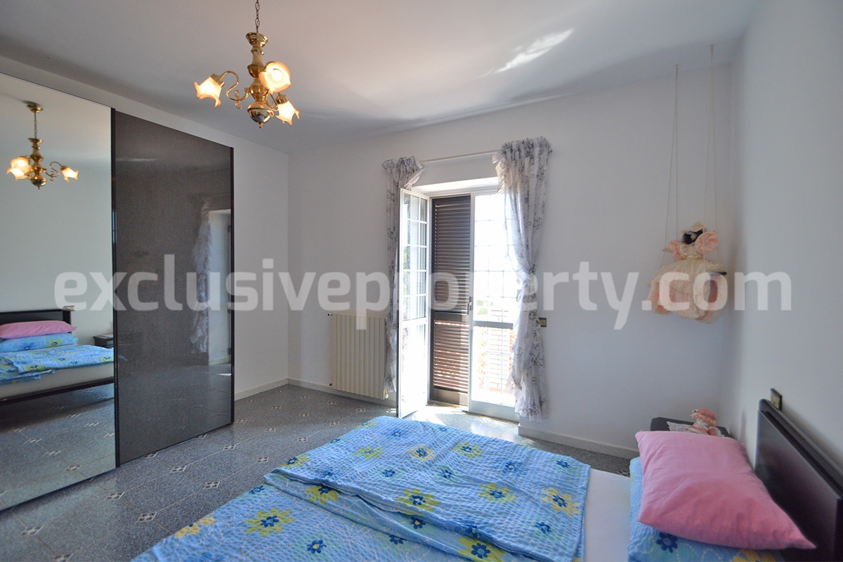 Habitable Country House with Nearly 2 Hectares of Flat Land - Garage and Attic for Sale in Molise - Italy