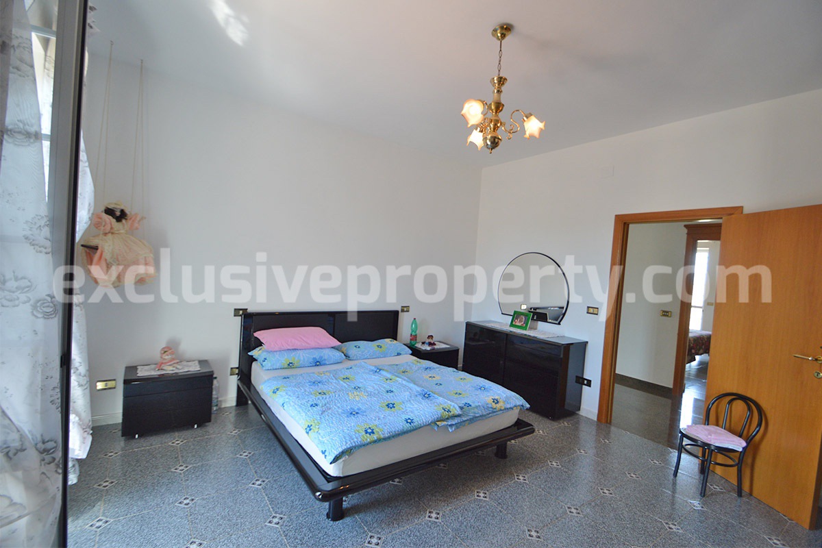 Habitable Country House with Nearly 2 Hectares of Flat Land - Garage and Attic for Sale in Molise - Italy