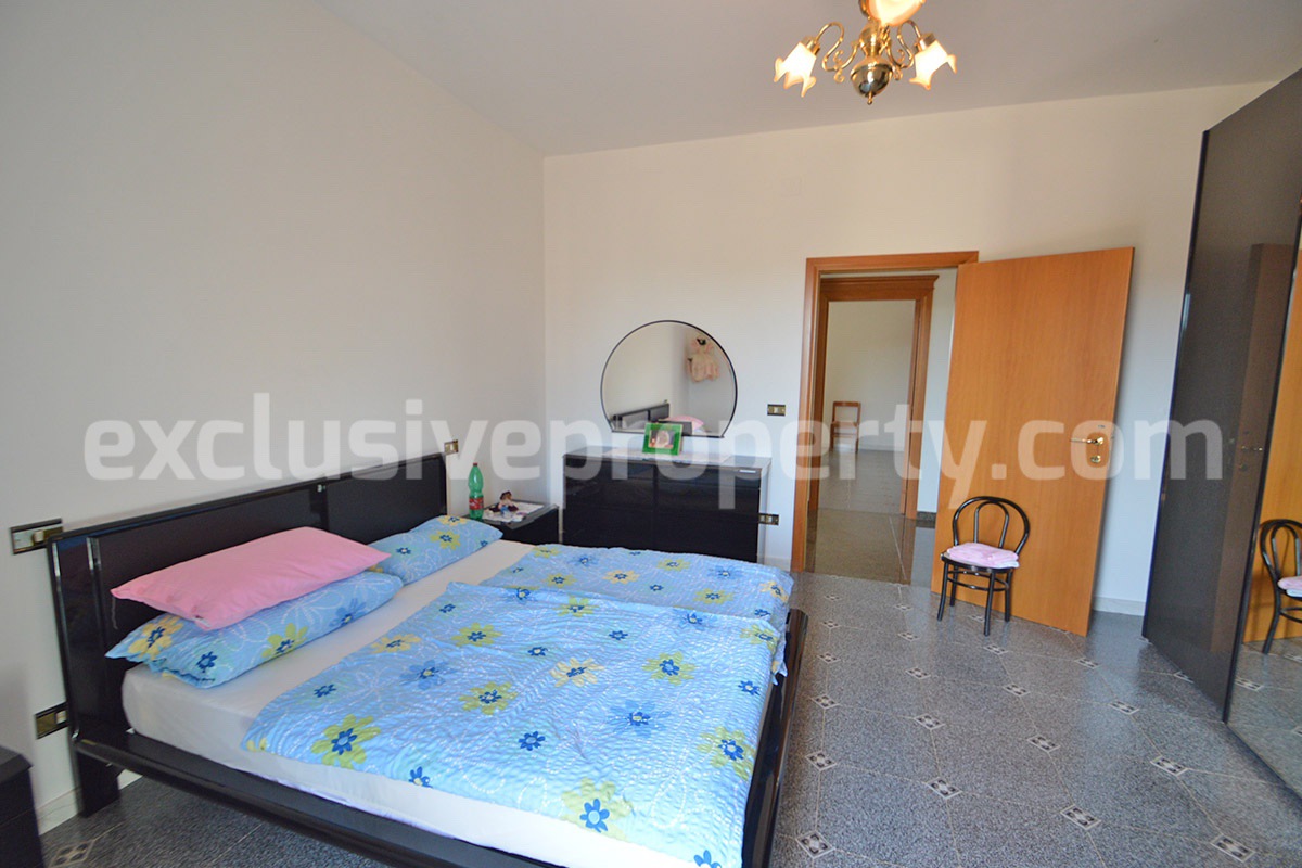 Habitable Country House with Nearly 2 Hectares of Flat Land - Garage and Attic for Sale in Molise - Italy