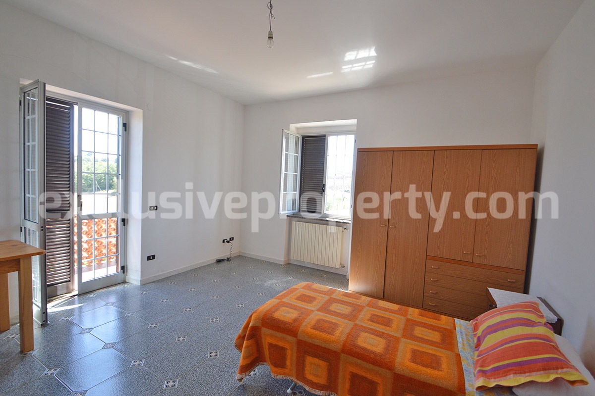 Habitable Country House with Nearly 2 Hectares of Flat Land - Garage and Attic for Sale in Molise - Italy