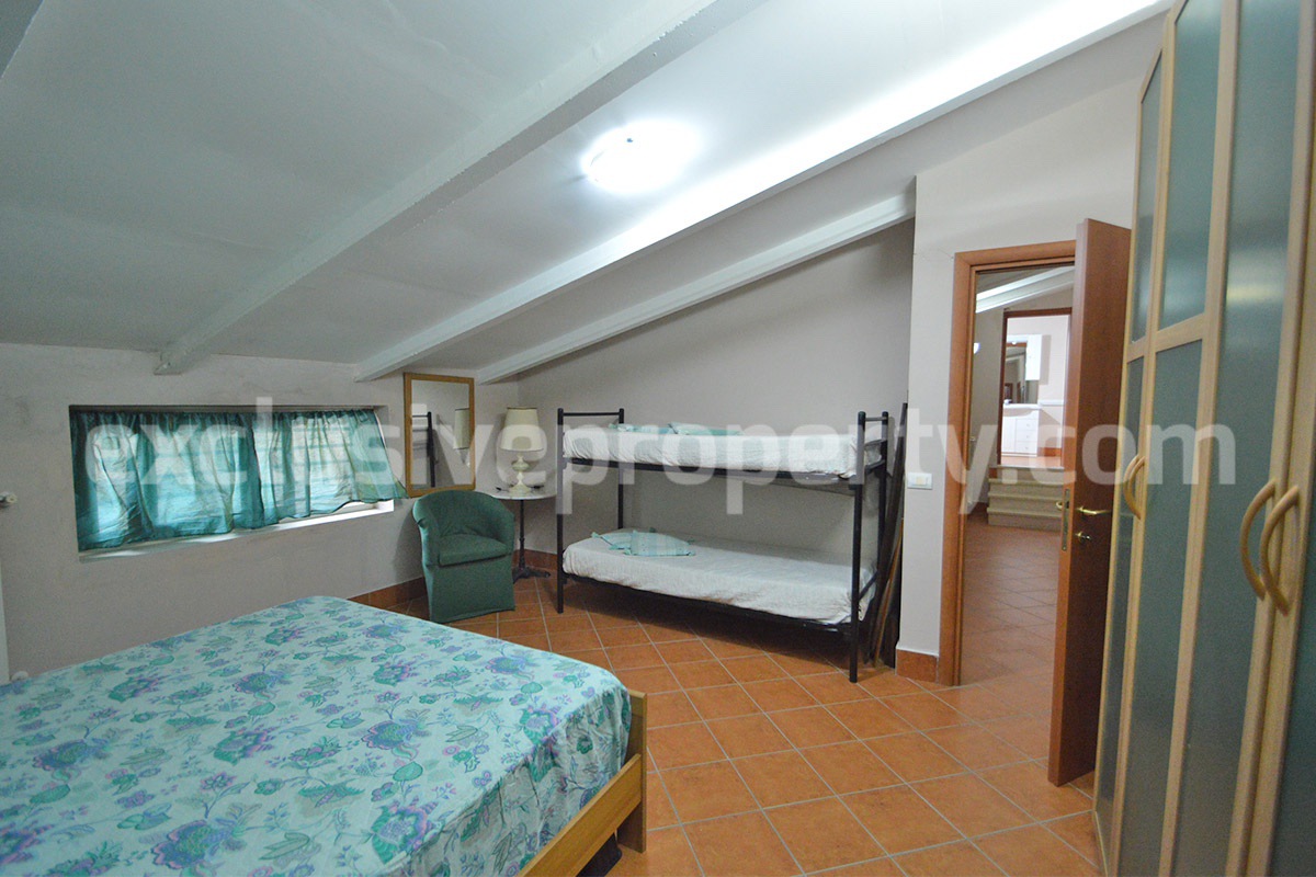 Large Renovated Country House with 5 Bedrooms - 5 Bathrooms - Terrace and Land for Sale in Abruzzo