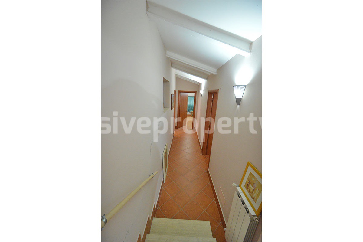 Large Renovated Country House with 5 Bedrooms - 5 Bathrooms - Terrace and Land for Sale in Abruzzo