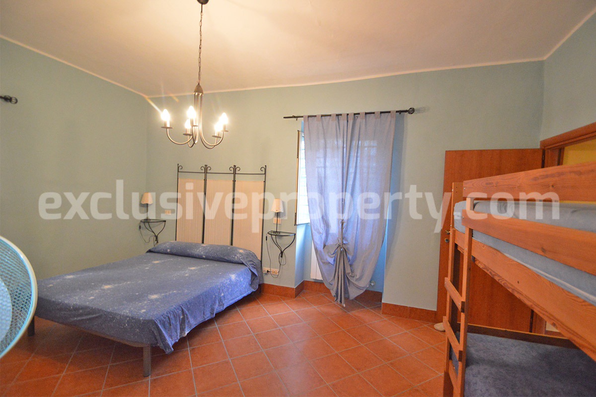 Large Renovated Country House with 5 Bedrooms - 5 Bathrooms - Terrace and Land for Sale in Abruzzo