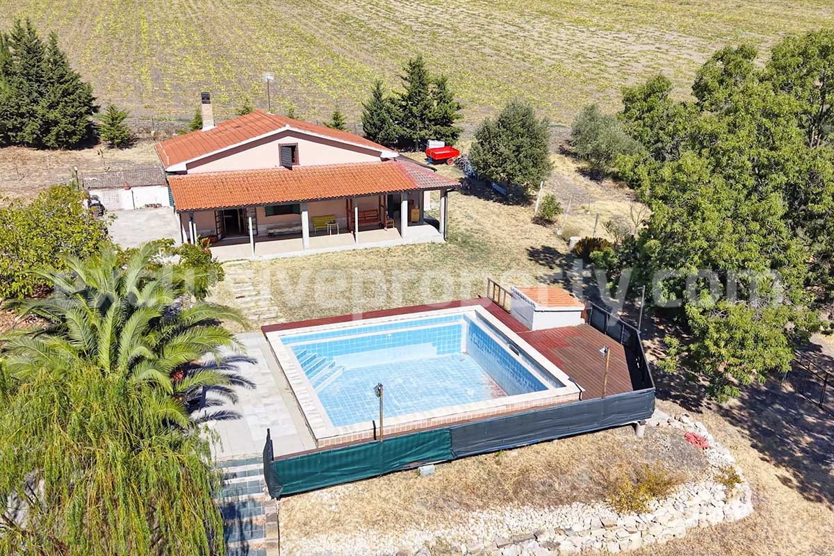 Country House with Pool and Olive Grove for Sale in Palata - Molise - Italy - Near Termoli