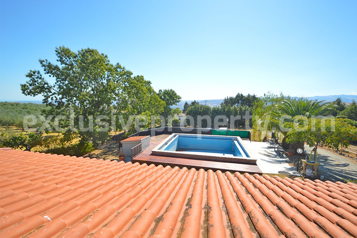 Country House with Pool and Olive Grove for Sale in Palata - Molise - Italy - Near Termoli