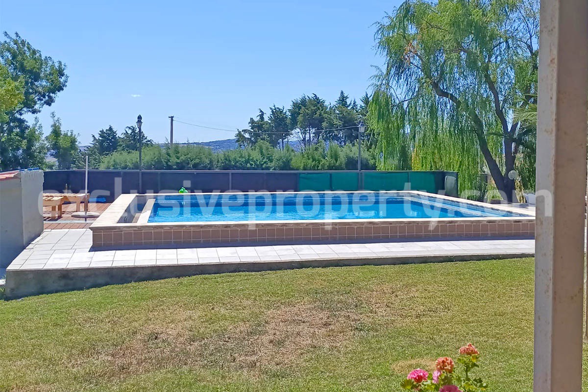 Country House with Pool and Olive Grove for Sale in Palata - Molise - Italy - Near Termoli