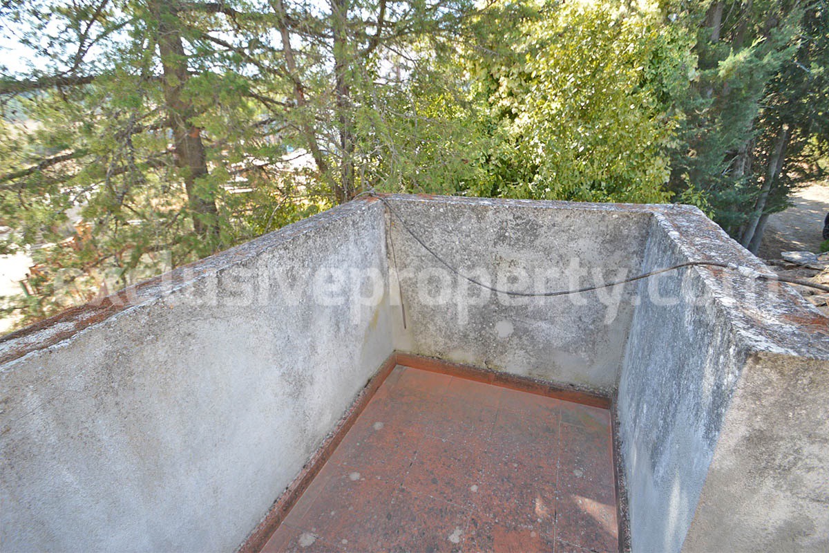 Country House with Olive Grove - Garage and Panoramic Terrace for Sale in Trivento - Molise - Italy