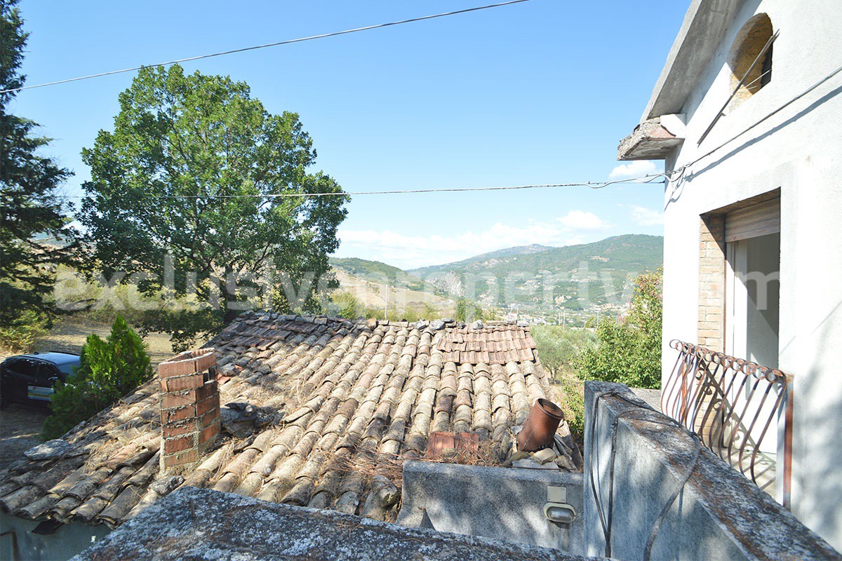 Country House with Olive Grove - Garage and Panoramic Terrace for Sale in Trivento - Molise - Italy