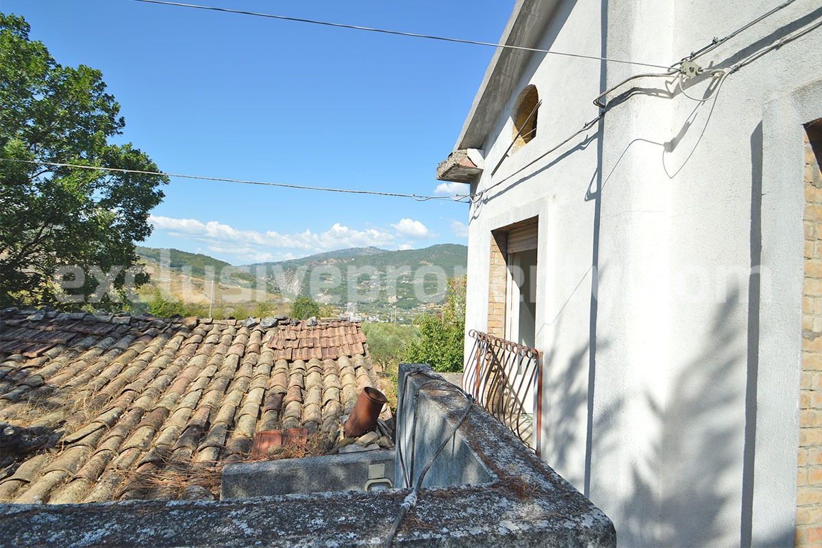 Country House with Olive Grove - Garage and Panoramic Terrace for Sale in Trivento - Molise - Italy