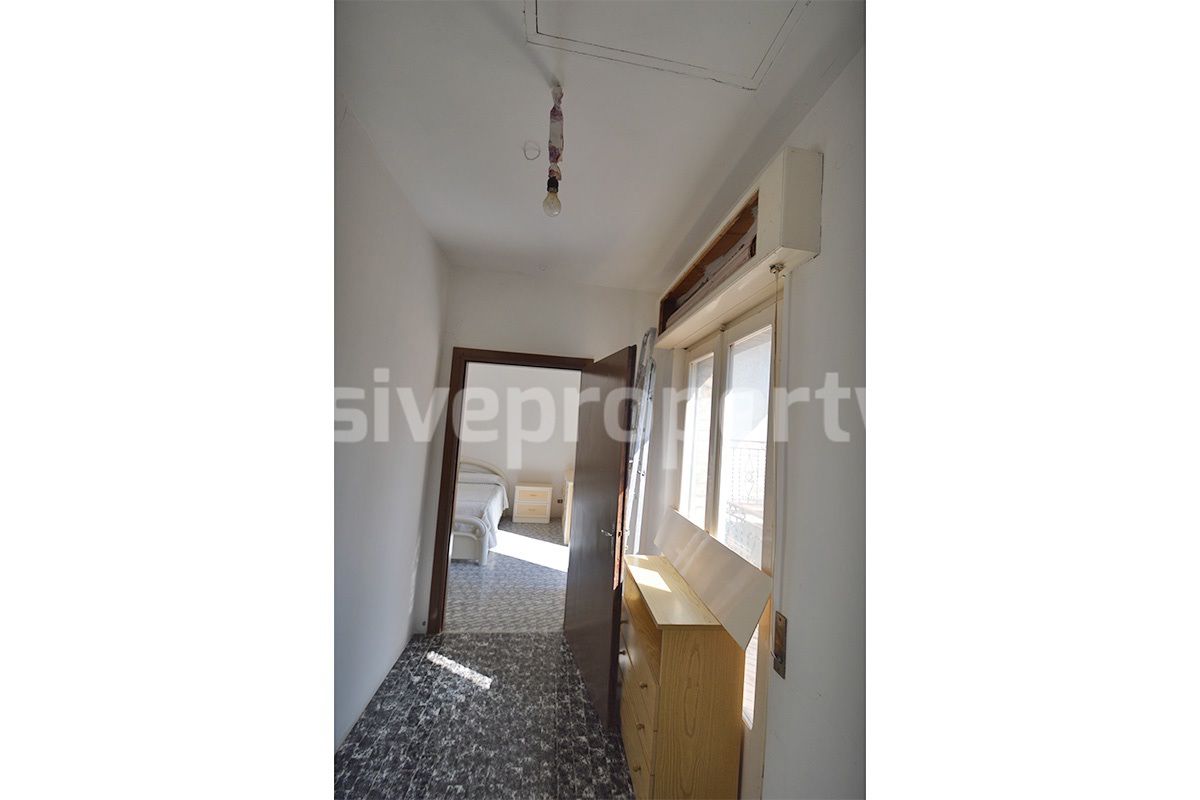 Country House with Olive Grove - Garage and Panoramic Terrace for Sale in Trivento - Molise - Italy