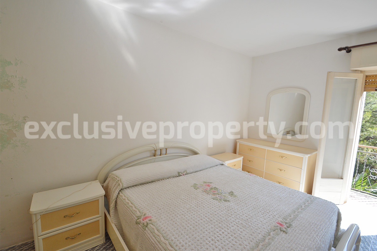 Country House with Olive Grove - Garage and Panoramic Terrace for Sale in Trivento - Molise - Italy