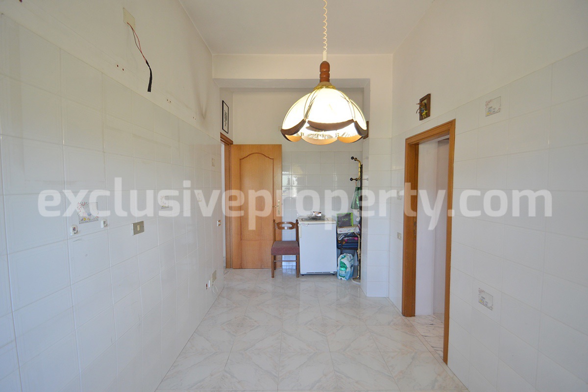 Country House with Olive Grove - Garage and Panoramic Terrace for Sale in Trivento - Molise - Italy