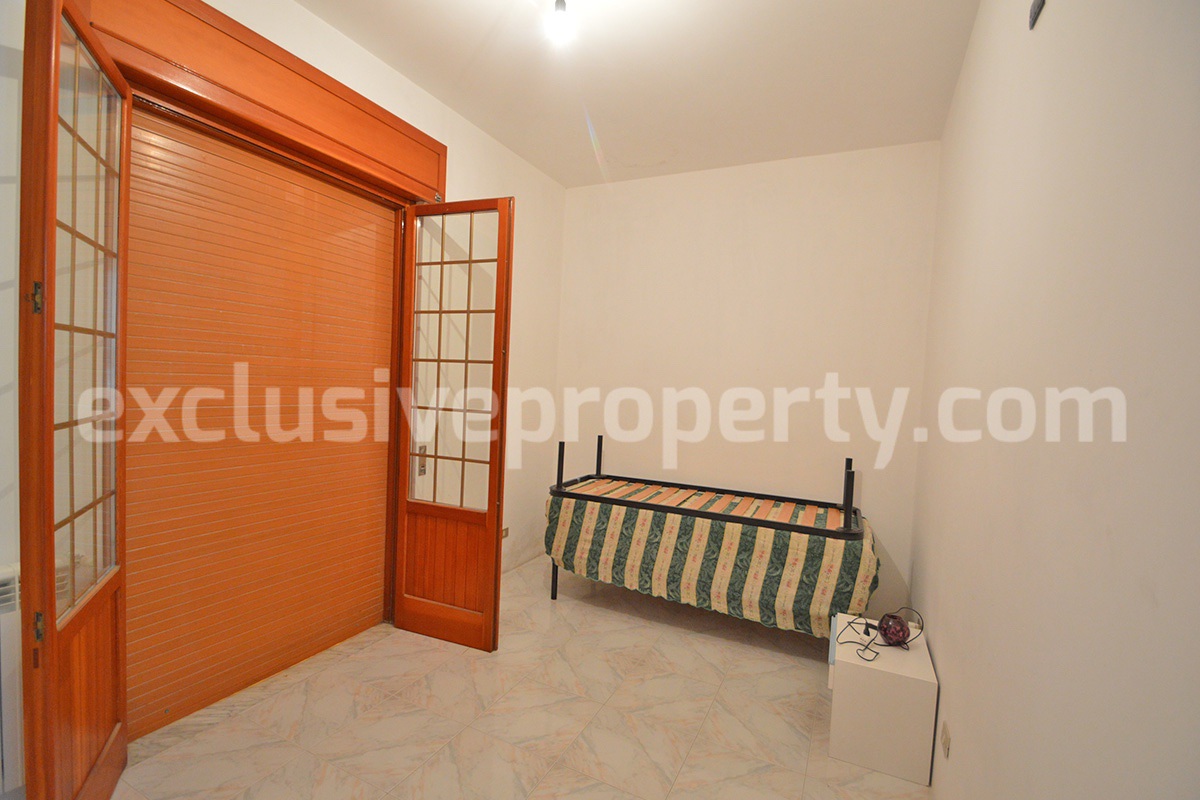 Country House with Olive Grove - Garage and Panoramic Terrace for Sale in Trivento - Molise - Italy