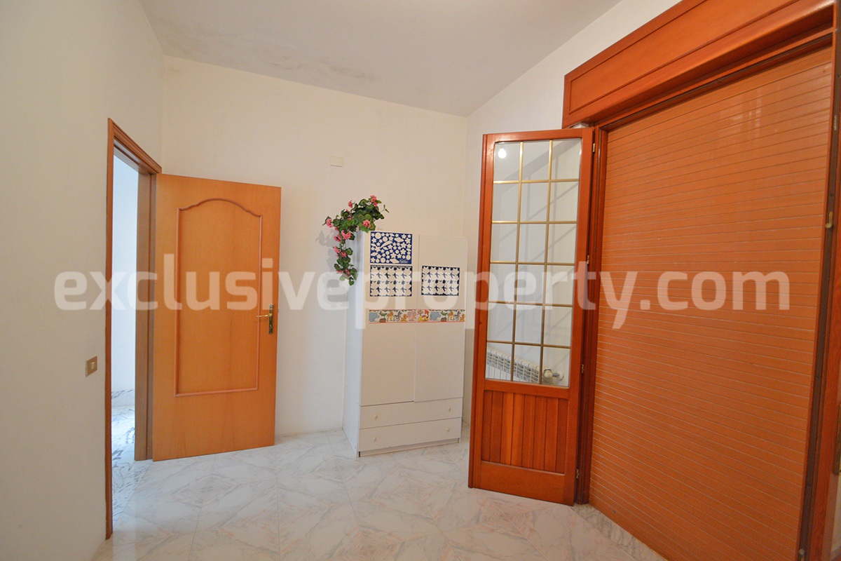 Country House with Olive Grove - Garage and Panoramic Terrace for Sale in Trivento - Molise - Italy