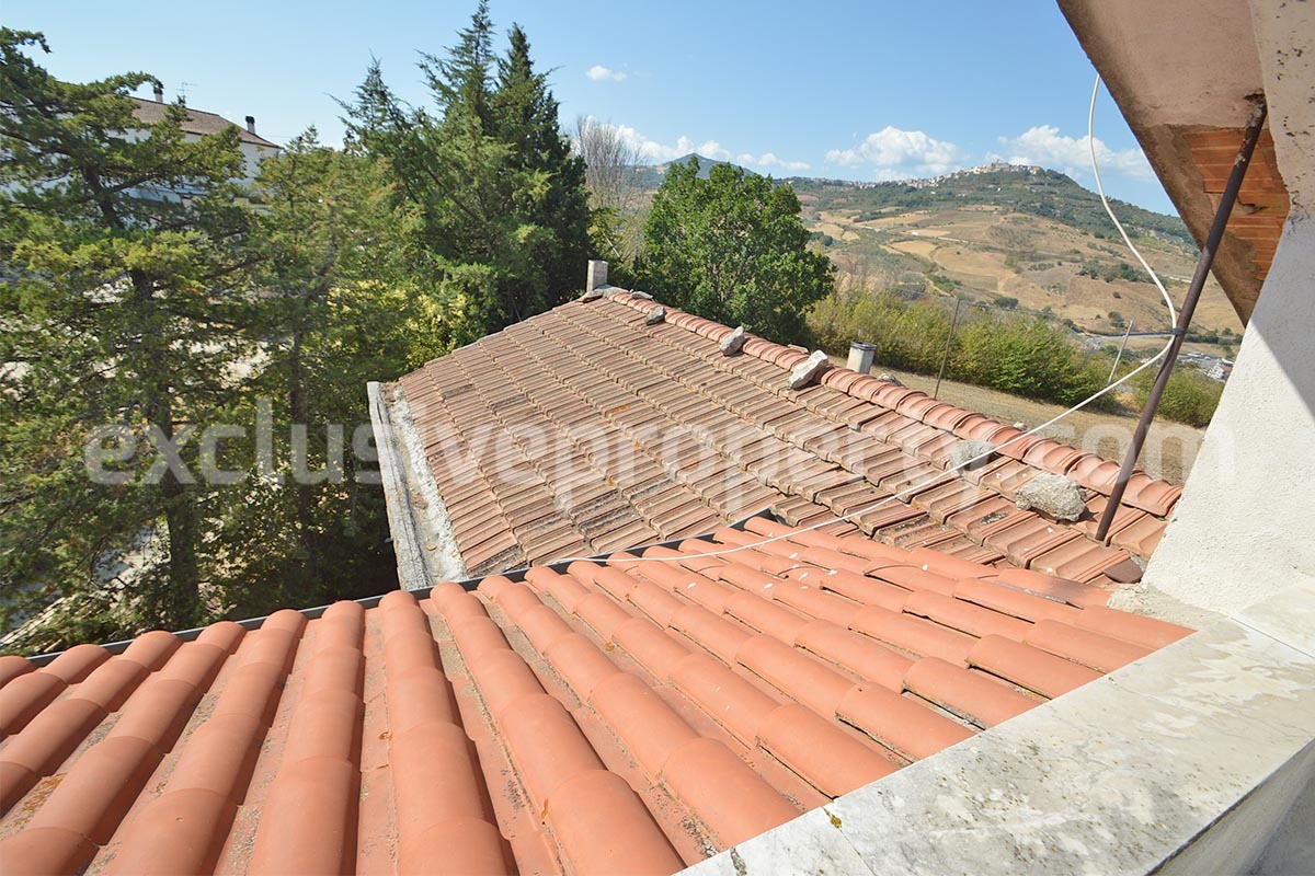 Country House with Olive Grove - Garage and Panoramic Terrace for Sale in Trivento - Molise - Italy
