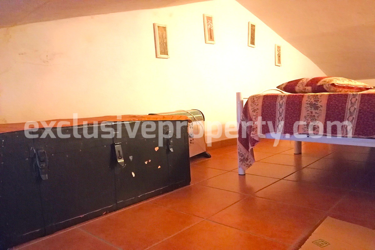 Renovated house with two bedrooms and cellar for sale in Italy 18