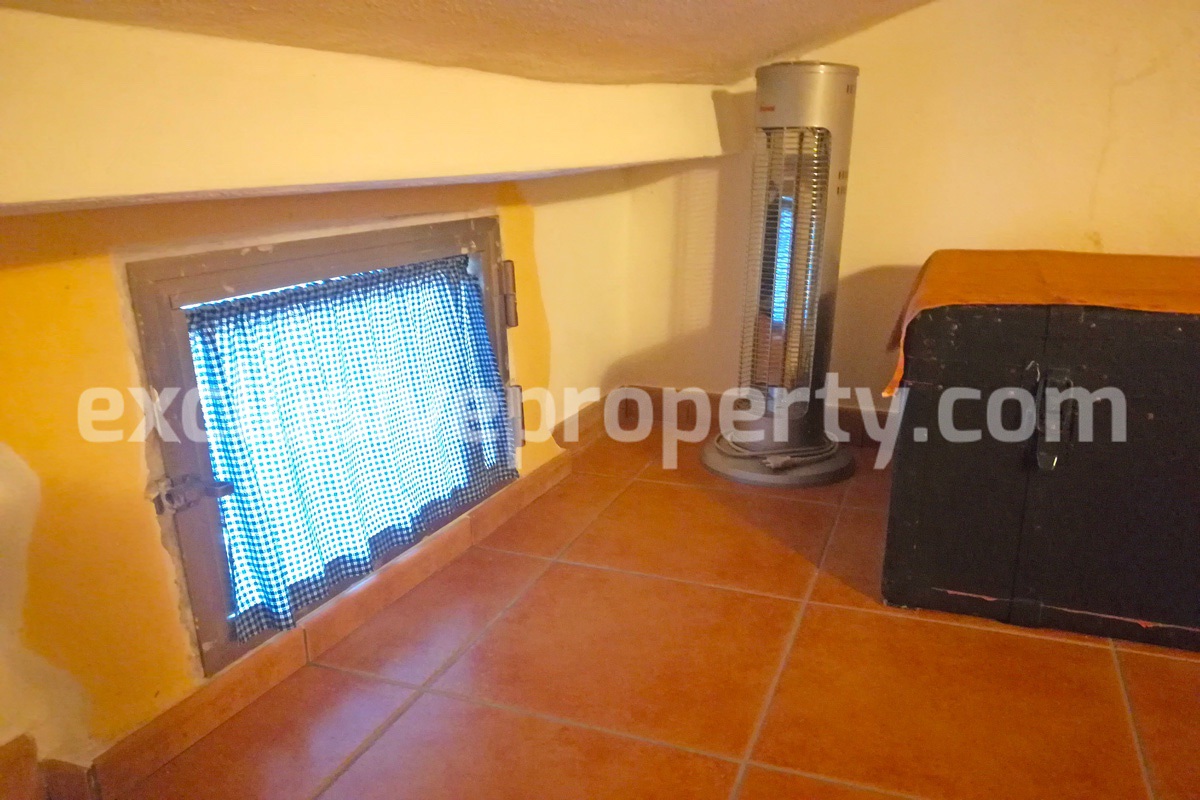 Renovated house with two bedrooms and cellar for sale in Italy 20