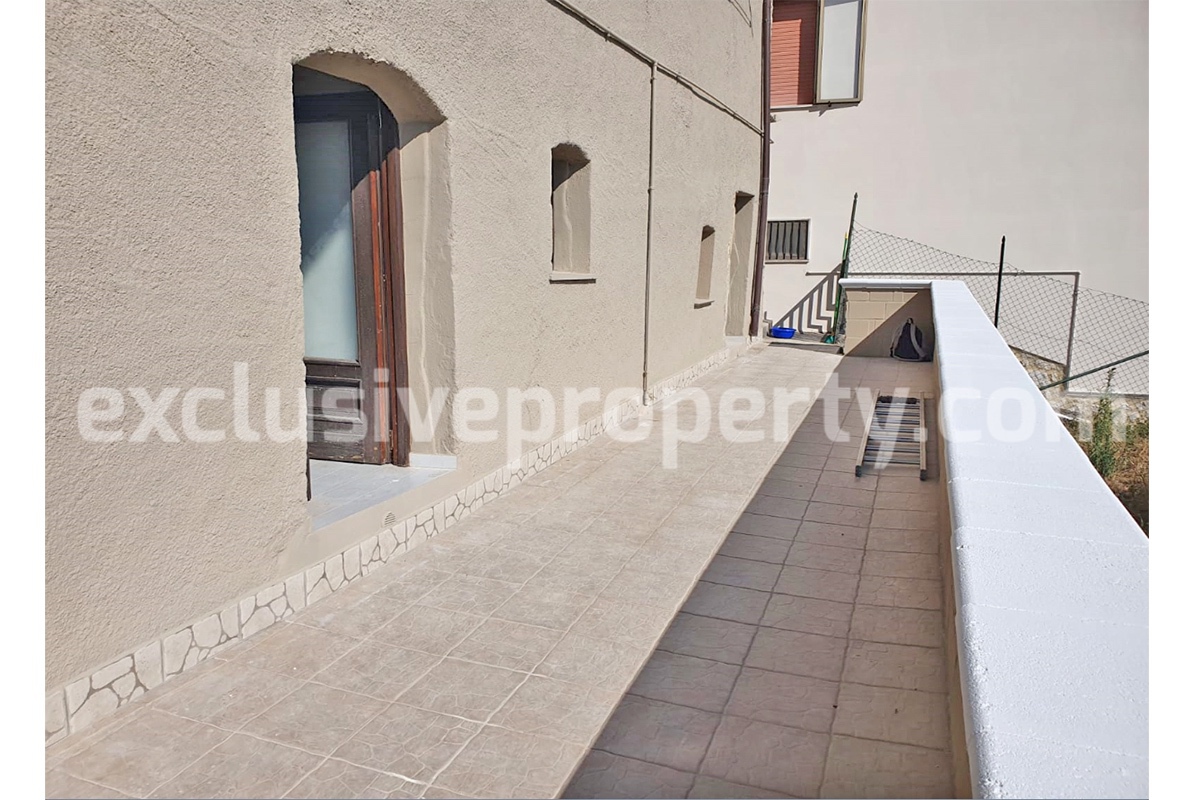 Renovated and furnished house with terrace for sale in Abruzzo - Italy 17